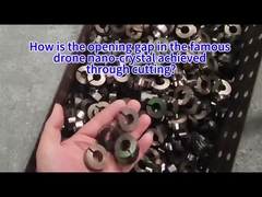 유명한 드론 나노 결정의 개구 간격은 절단을 통해 어떻게 얻어집니까?